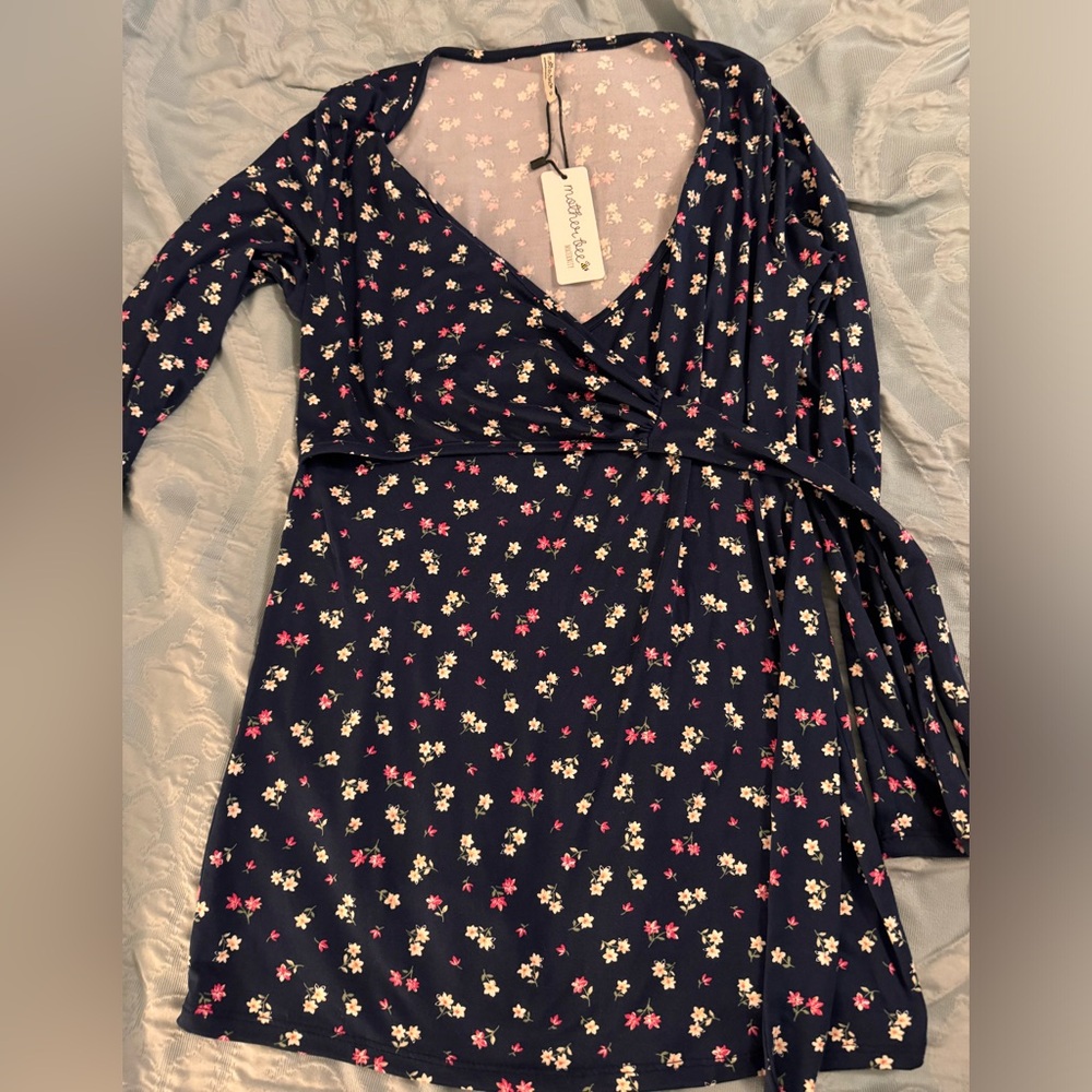 BNWT long sleeve Maternity shirt (perfect for nursing as well!)